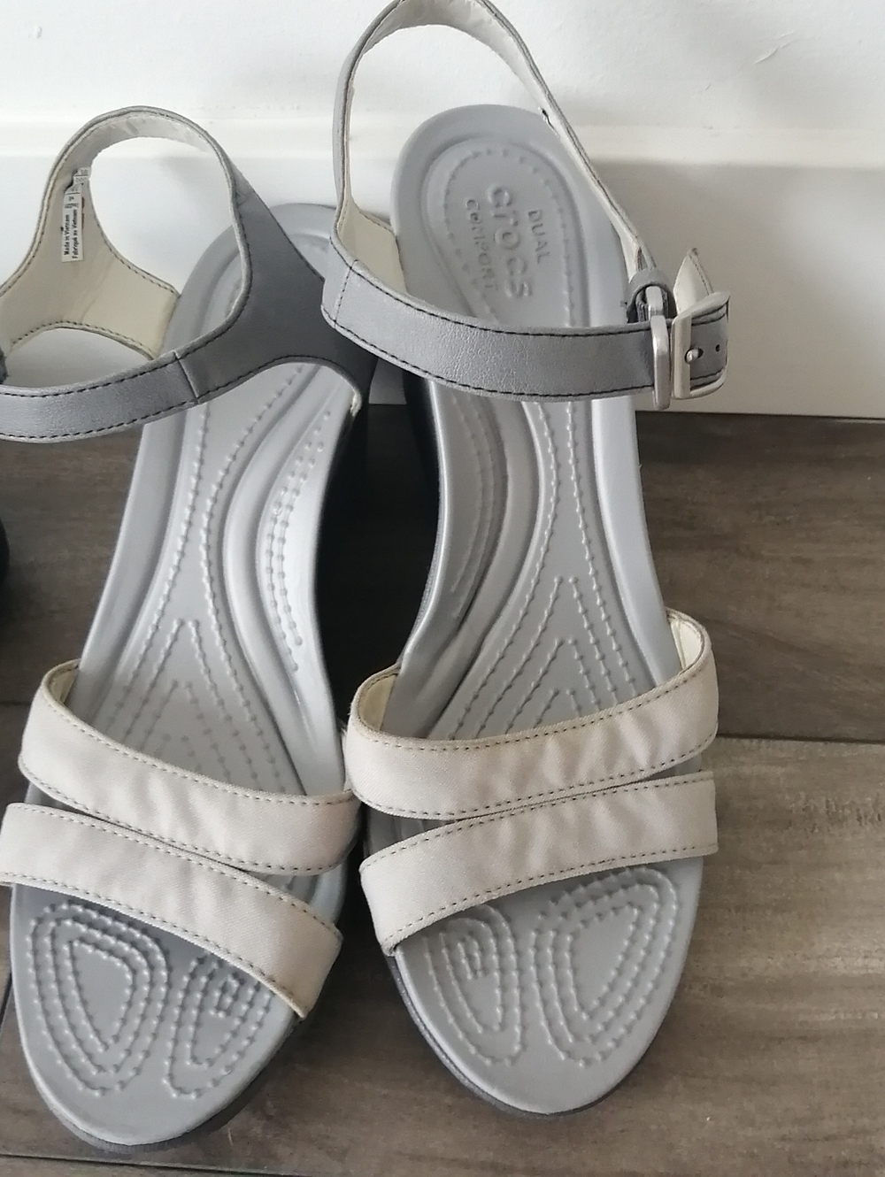 Crocs Dual Comfort Silver Heels Sandals with ankle strap